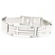 China Custom Locking Stainless Steel Bracelet